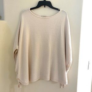 Loft cream poncho sweater XS/S